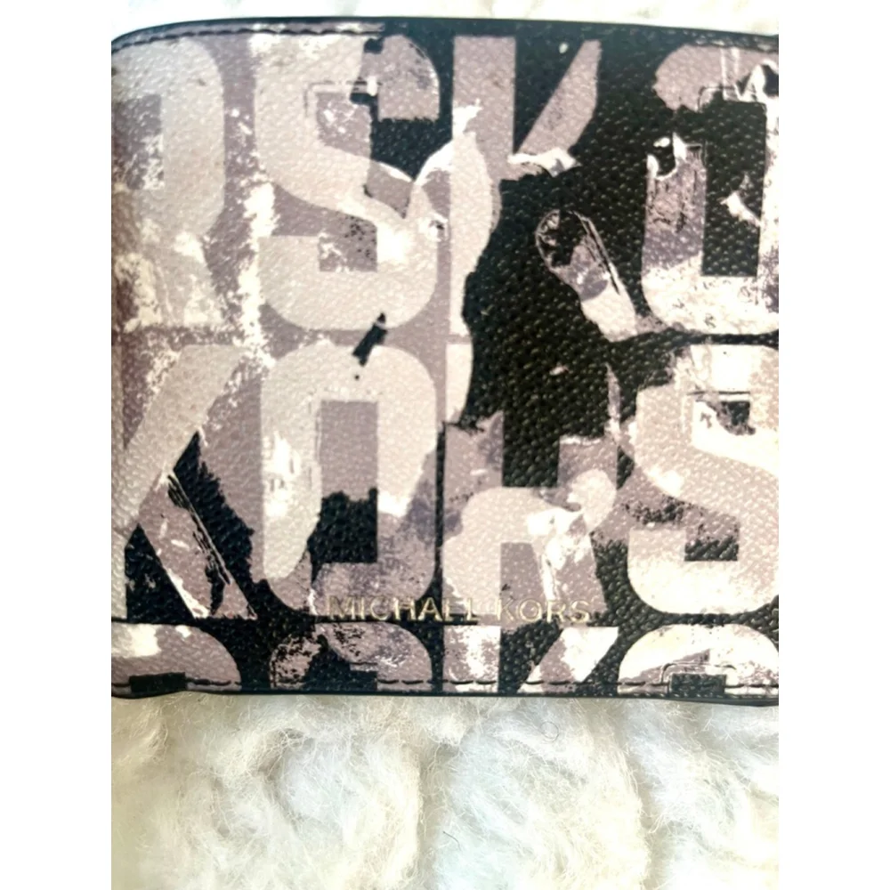 Michael Kors Cooper graphic logo billfold wallet